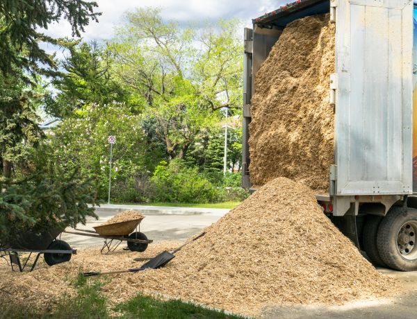 Wood Chips Delivery in Thousand Oaks
