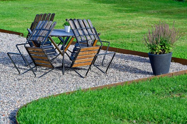 Metal Edging Installation in Thousand Oaks
