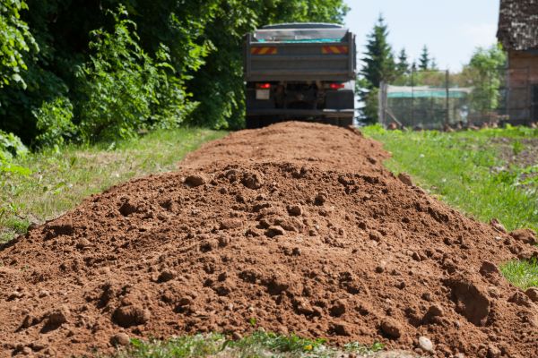 Residential Soil Delivery in Thousand Oaks