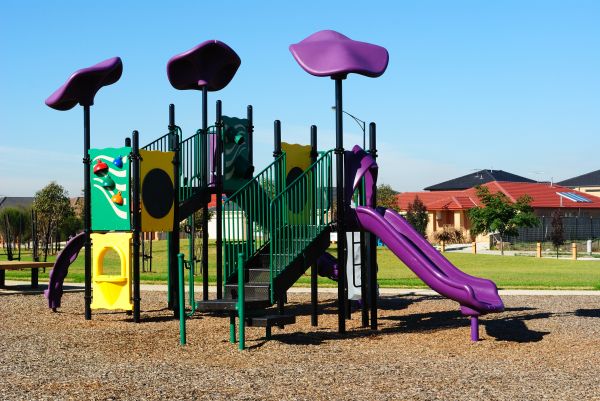 Playground Mulch Removal in Thousand Oaks