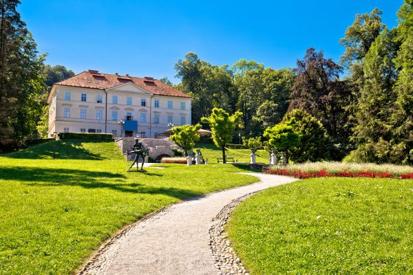 Park Landscape Maintenance in Thousand Oaks